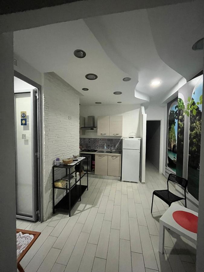 Family Room ปอร์ติชี ภายนอก รูปภาพ